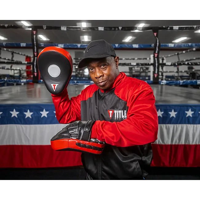 Лапи боксерські TITLE Boxing Incredi-Ball Leather Punch Mitts 2.0 Black/Red