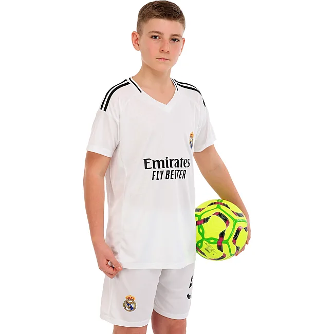 Футбольна форма дитяча із символікою клубу
 REAL MADRID BELLINGHAM 5 домашня 2025 SP-SPORT

 CO-4636 20-30 (Білий)