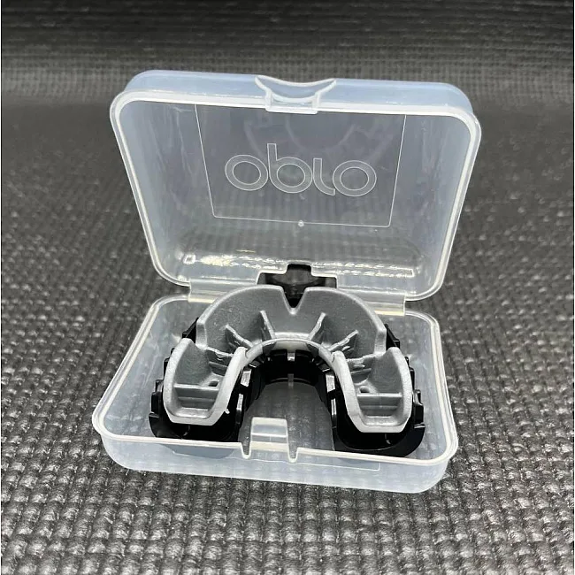 Капа для бокса OPRO Silver UFC детская (возраст до 10) White/Silver (ufc.102515003)