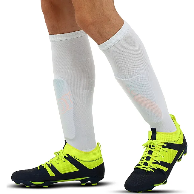 Щитки для футбола
 JOMA

 PANTHER 401493-018 (Серебряный)