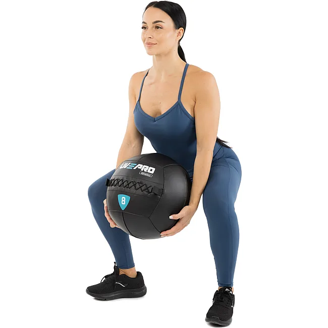 Мяч набивной медицинский для кроссфита WALL BALL LiveUp LP8103-8 8кг