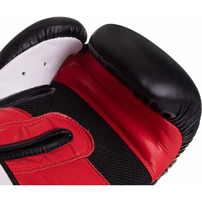 Боксерські рукавички

 шкіряні UFC PRO Training UHK-69992 18унцій