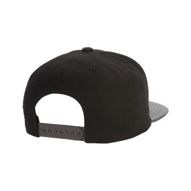 Кепка Title Boxing Black Carbonite Flat Bill Cap