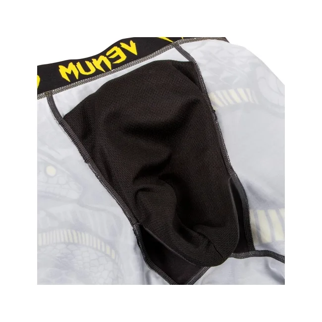 Компресійні шорти VENUM Snaker Black Yellow