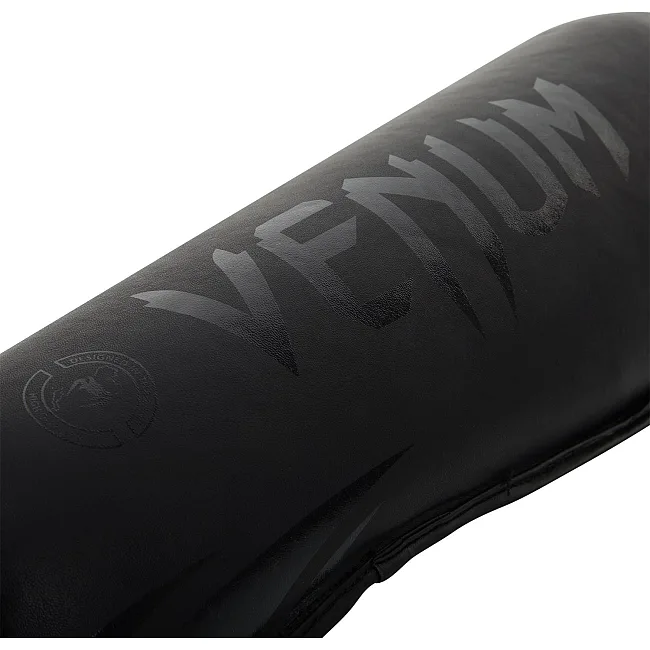 Защита голени и стопы Venum Challenger Standup