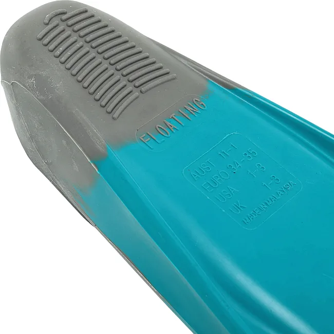 Короткие ласты для тренировок
 MADWAVE
 M074606216W
 34-35