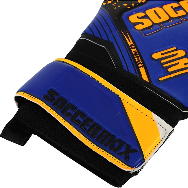 Вратарские перчатки
 профессиональные с защитой пальцев SOCCERMAX GK-4316
 7-11 (Черный-зеленый)