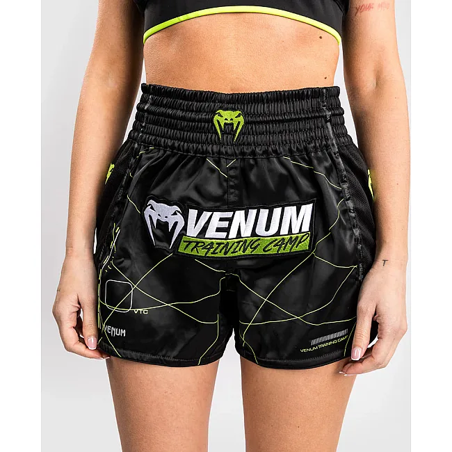 Жіночі тайські шорти VENUM Training Camp 4.0 - Black/Neon Green