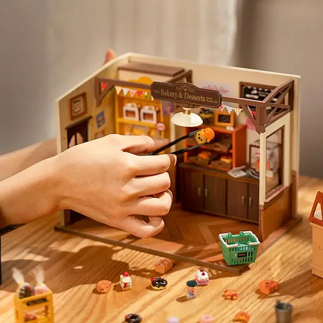 Конструктор 3D мини-дом Robotime Rolife Becka's Baking House DG161
