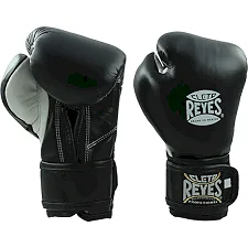 Перчатки детские для бокса CLETO REYES