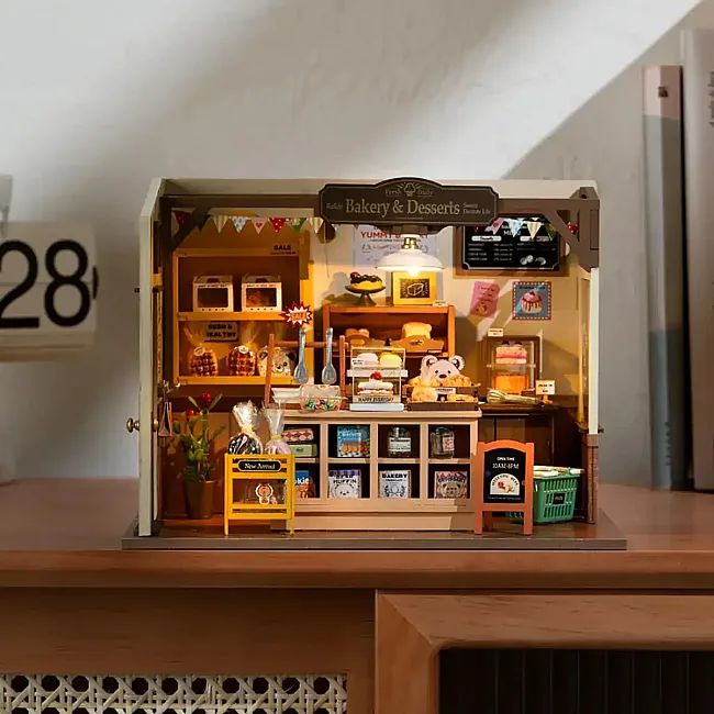 Конструктор 3D мини-дом Robotime Rolife Becka's Baking House DG161