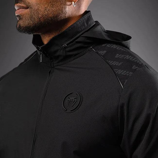 Спортивна куртка VENUM Cargo Light Aero Track - Black