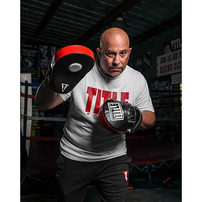Лапи боксерські TITLE Boxing Incredi-Ball Leather Punch Mitts 2.0 Black/Red