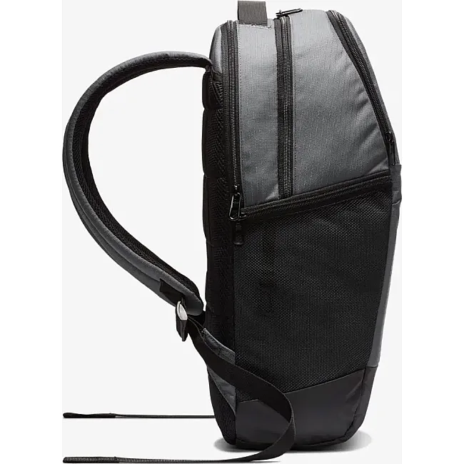 Рюкзак спортивный Nike NK BRSLA M BKPK-9.0 (24L) черный 46x31x18 см