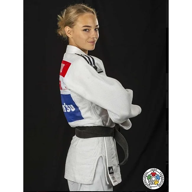 Кимоно для дзюдо Adidas Champion 2 SlimFit с лицензией IJF