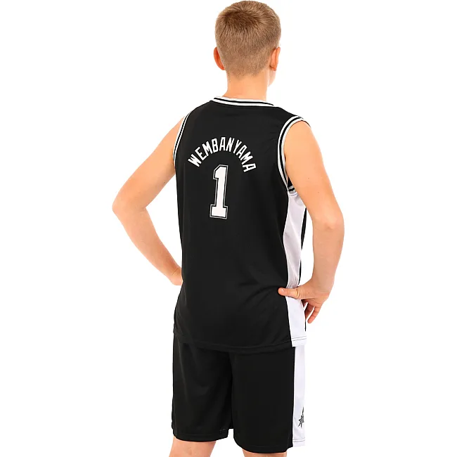 Детская баскетбольная форма
 NBA клуб Spurs 1 BA-9972 (Черный-белый)