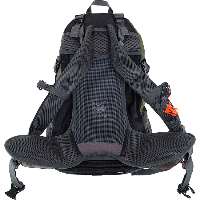 Спортивный рюкзак
 с каркасной спинкой DEUTER
 8810-3 36л (Темно-синий)
