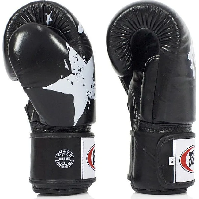 Боксерські рукавиці Fairtex BGV1 Nation Print Black (бинти в комплекті)