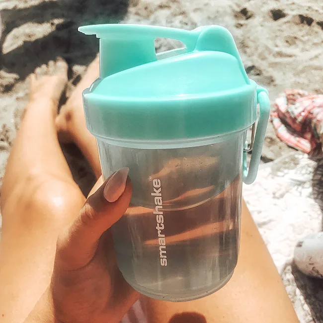 Спортивный шейкер SMARTSHAKE Original2GO 600мл Mint Green