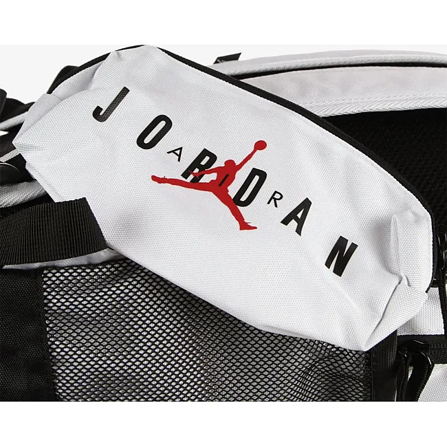 Рюкзак NIKE JAN AIR SCHOOL BACKPACK 20L белый (для детей) 43 х 30 х 15 см