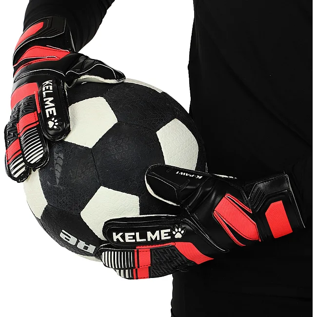 Вратарские перчатки
 профессиональные KELME 8101ST5004-9045
 7-12 (Черный-красный)