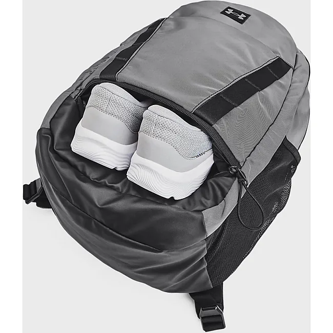 Женский рюкзак UNDER ARMOUR Hustle Signature черный OSFM