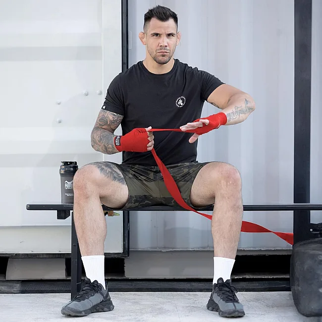 Боксерські бинти Phantom APEX Red 250cm. (2.5м.)