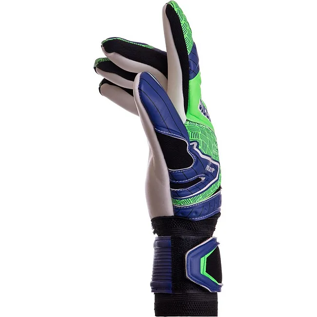 Воротарські рукавички
 професійні із захистом пальців SOCCERMAX GK-021
 7-11
