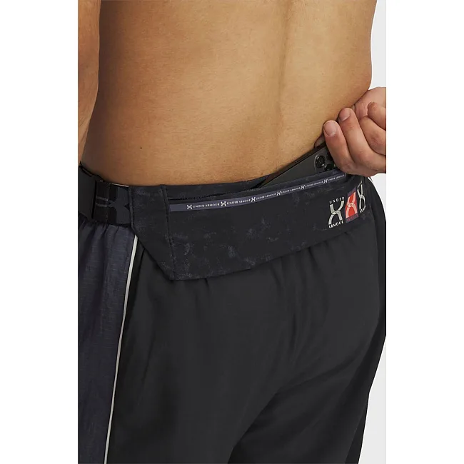 Сумка пояса UNDER ARMOUR Launch Run Belt черный 33,3 х 8,9 см