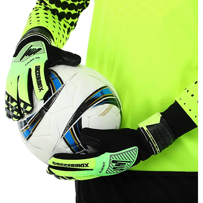 Вратарские перчатки
 профессиональные с защитой пальцев SOCCERMAX GK-4317
 7-11 (Салатовый-лимонный)