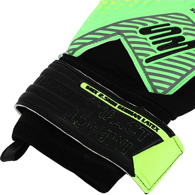 Вратарские перчатки
 профессиональные с защитой пальцев SOCCERMAX GK-4317
 7-11 (Салатовый-лимонный)