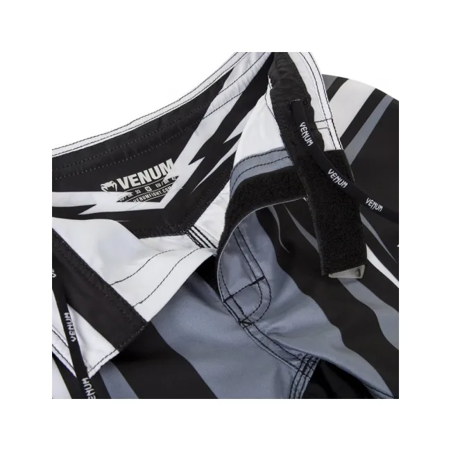 Шорти ММА VENUM Sharp 2.0 Black White