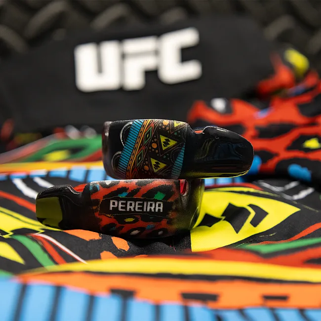 Капа OPRO UFC Fighter Collection Alex Pereira взрослая (возраст 11+) Black (art.102529006)