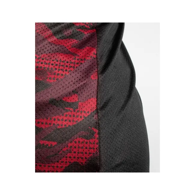 Майка женская VENUM Defender Black Red