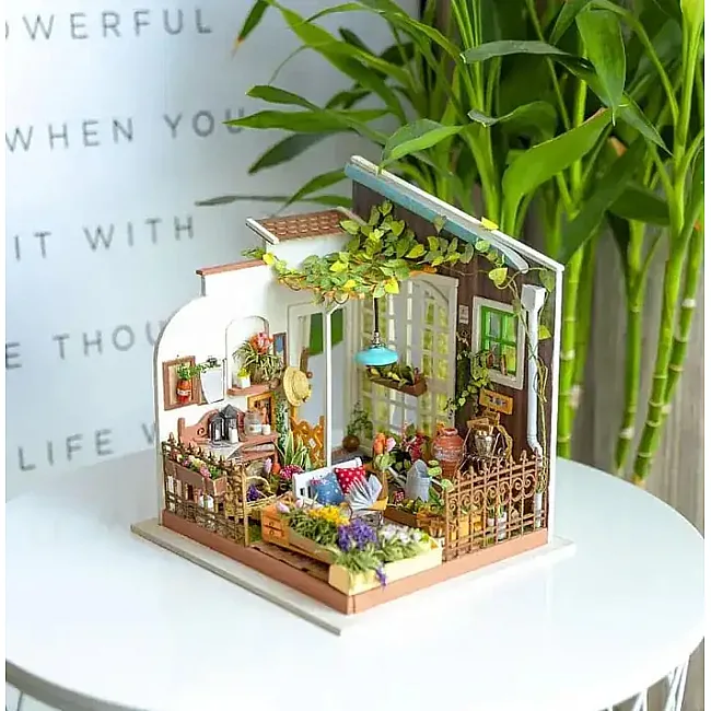 Конструктор 3D міні-будинок Robotime Rolife Miller's Flower House DG108