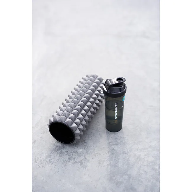 Спортивний шейкер SMARTSHAKE Slim 500ml Black