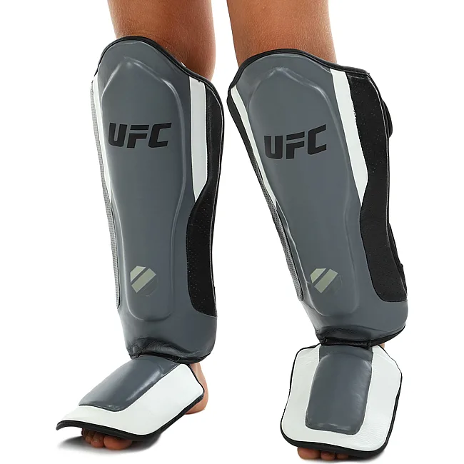Защитные накладки на ноги
 Муай Тай, ММА, Кикбоксинг кожаная UFC PRO Training UHK-69981