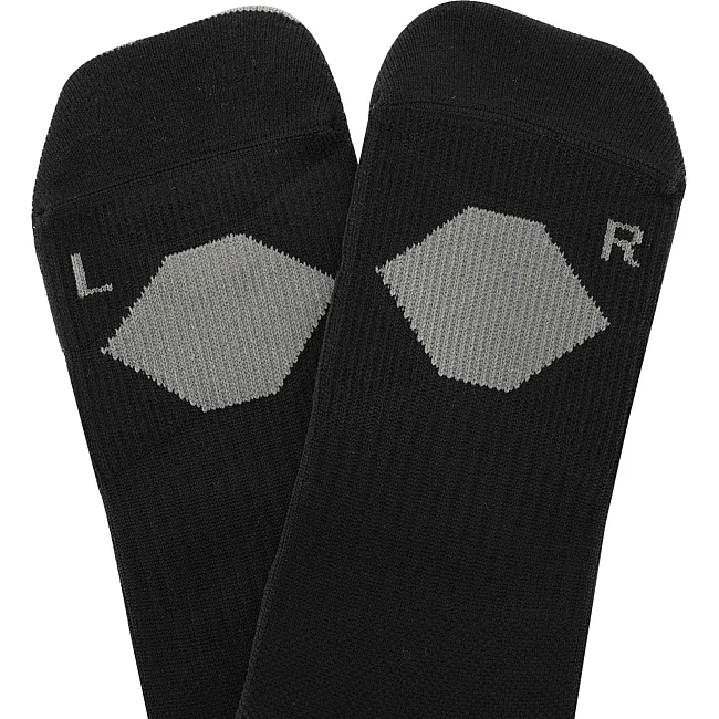 Спортивні шкарпетки
 унісекс високі JOMA

 COMPRESSION 400287-100
 35-50 (Чорний)