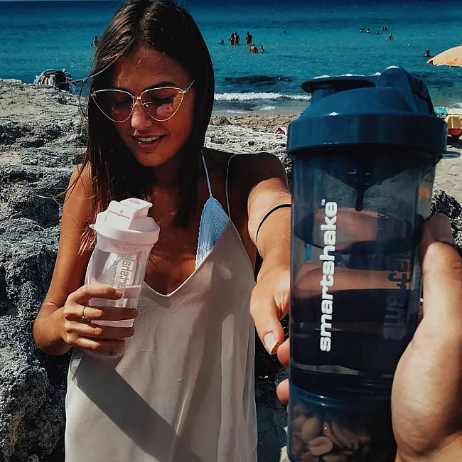 Спортивний шейкер SMARTSHAKE Slim 500ml Black