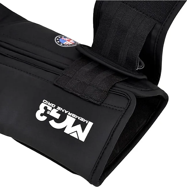 Боксерские перчатки RDX BOXING GLOVES NEW AURA F17 черный, красный
