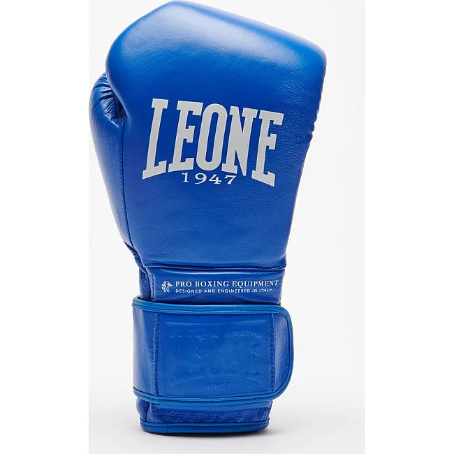Боксерские перчатки Leone GN111 THE GREATEST Blue (бинты 4 м. в комплекте)