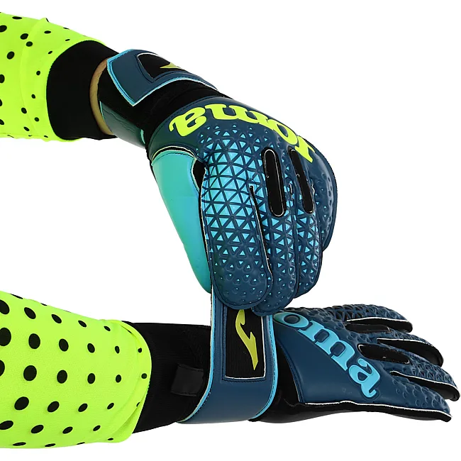 Вратарские перчатки
 профессиональные с защитой пальцев JOMA

 PREMIER 401195-301
 7-12 (Черный-синий-желтый)